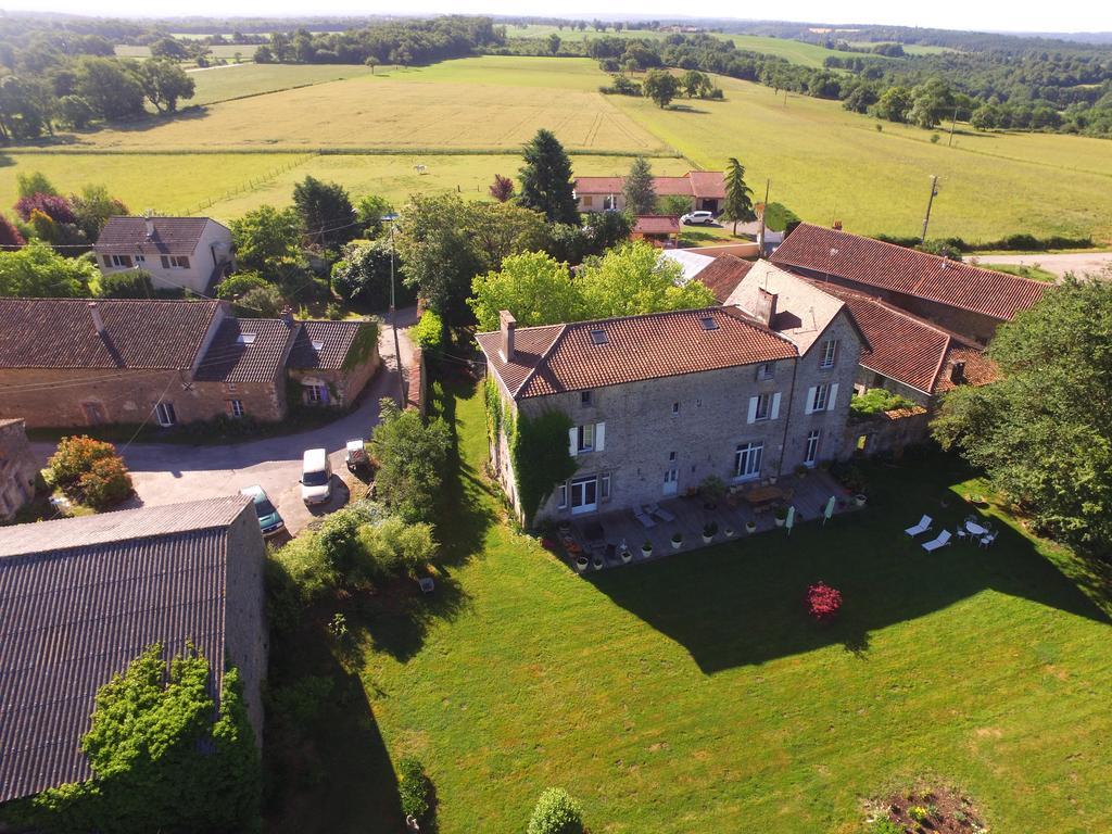 مبيت وإفطار Berneuil  Le Domaine De Panissac المظهر الخارجي الصورة